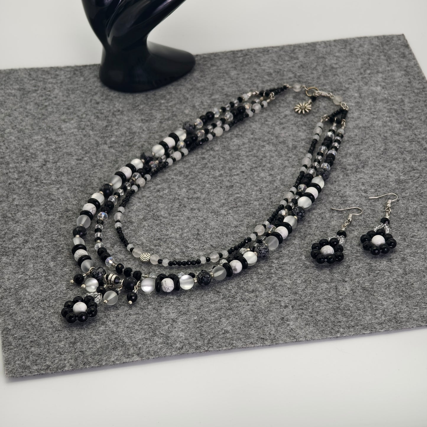 Midnight Blossom Necklace Set